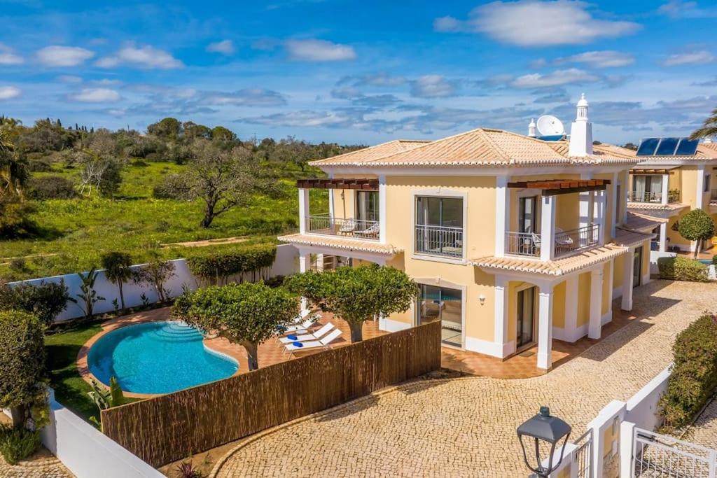 Paradise By Blue Diamond 18 Villa